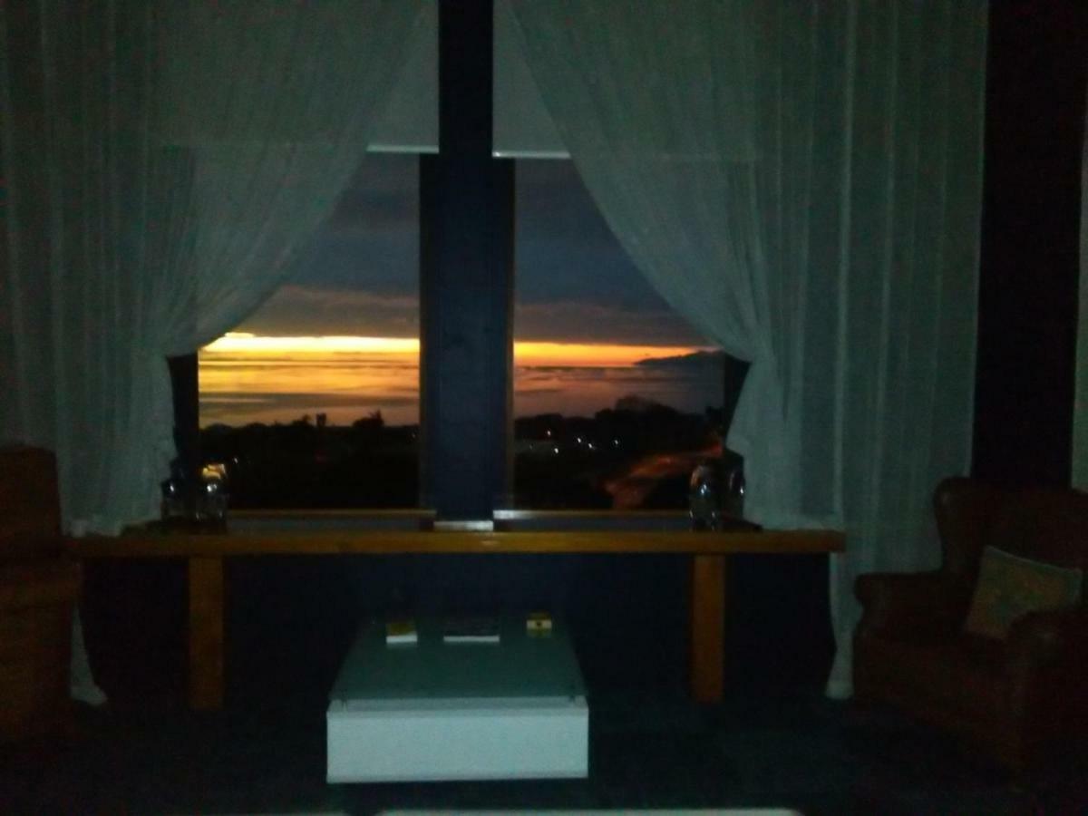 La Casa Te Puru Lodge Екстериор снимка